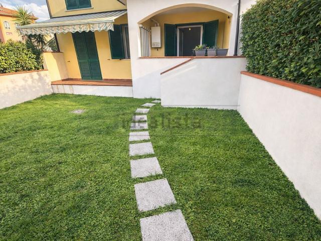 Casa in vendita a Dogana, Luni