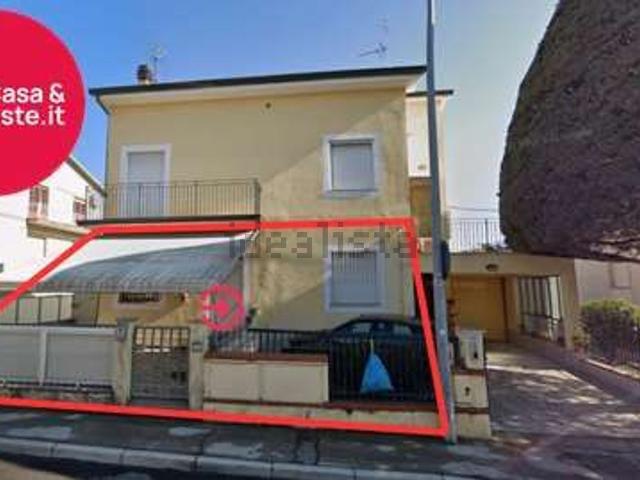 Casa in vendita a Marche, Macerata