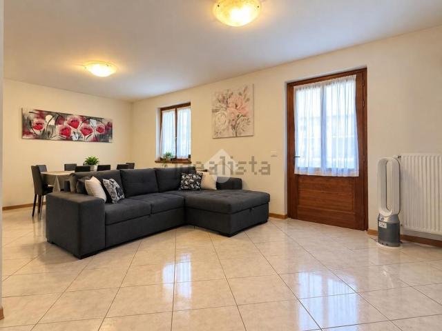 Casa in vendita a Tavagnacco, Tavagnacco / Tavagnà