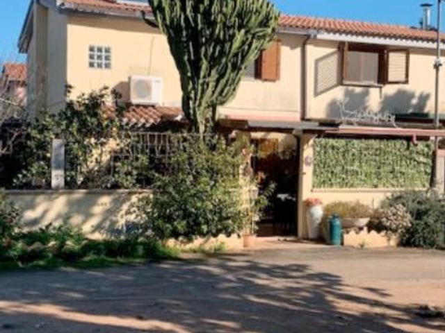 Casa in vendita a Frutti d'Oro, Capoterra