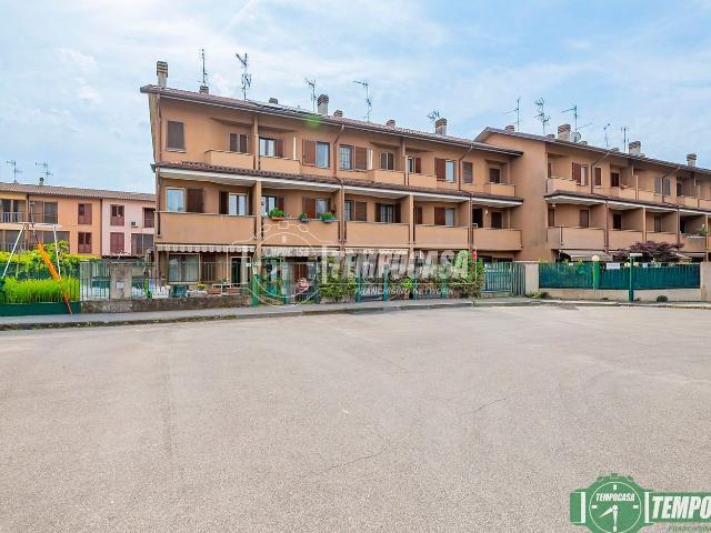 Casa in vendita a Carpiano, Lombardia