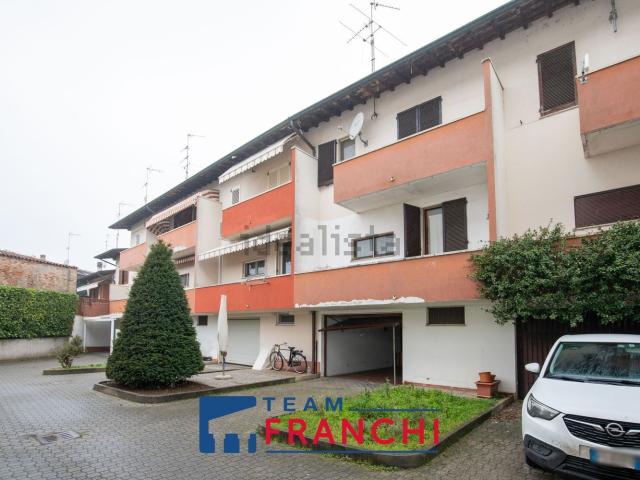 Casa in vendita a Soresina, Lombardia