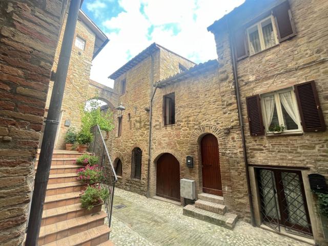 Casa in vendita a Assisi, Umbria