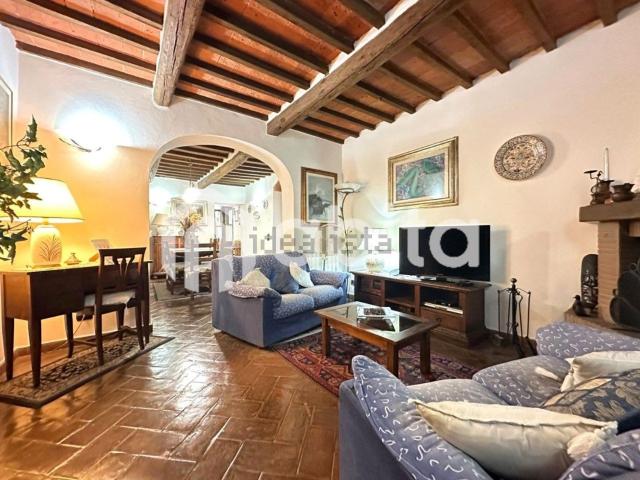 Casa in vendita a San Cipriano-Santa Barbara-Cetinale, Cavriglia
