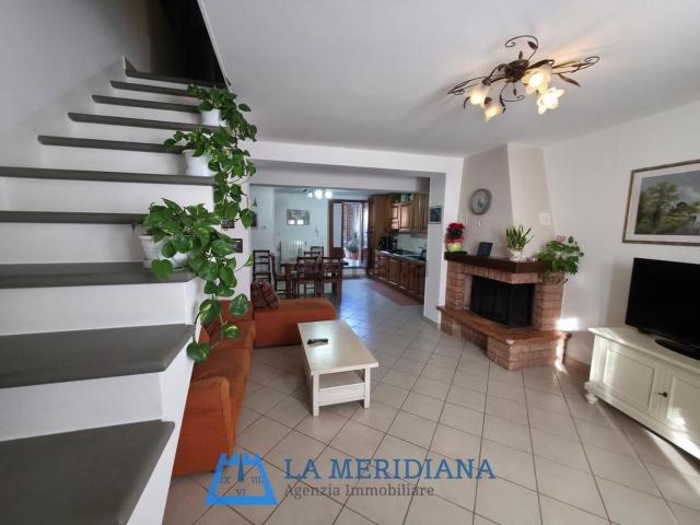 Casa in vendita a Lamporecchio, Toscana