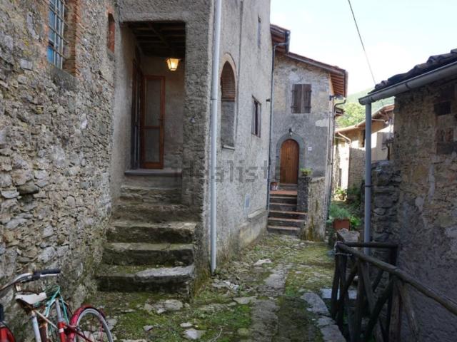 Casa in vendita a Unione dei comuni Media Valle del Serchio, Pescaglia