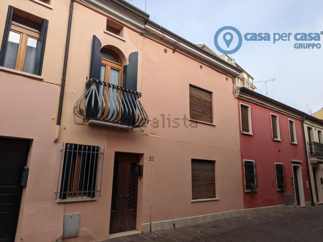 Casa in vendita a Rovigo, Veneto