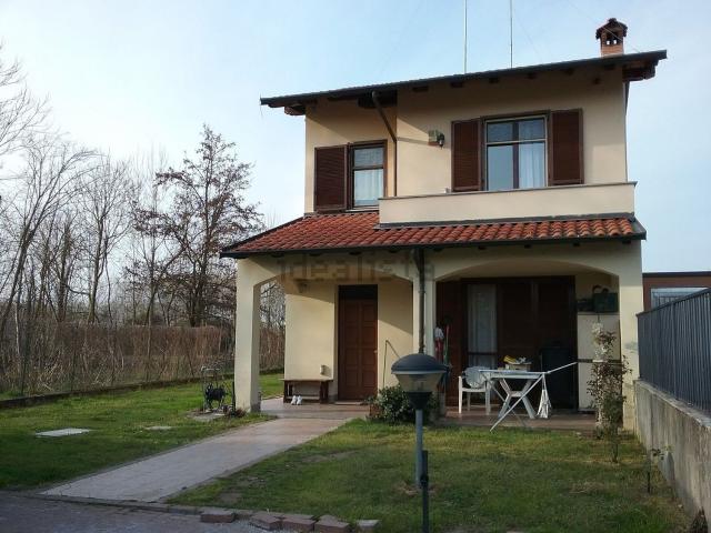Casa in vendita a Cilavegna, Pavia