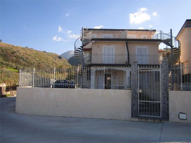 Casa in vendita a Calabria, Cosenza