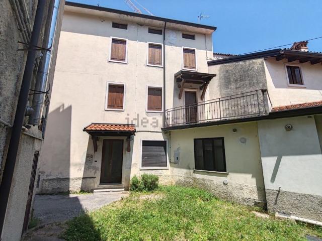Casa in vendita a Velo D'astico, Veneto