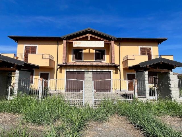 Casa in vendita a Castello D'agogna, Lombardia