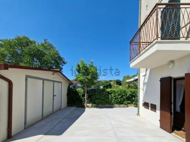 Casa in vendita a Santa Lucia, Marche