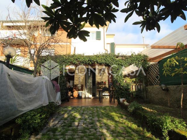 Casa in vendita a Torre del Lago Puccini, Viareggio