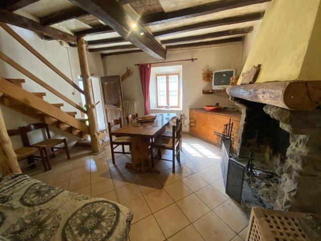 Casa in vendita a Bondolo, Castelnovo ne' Monti