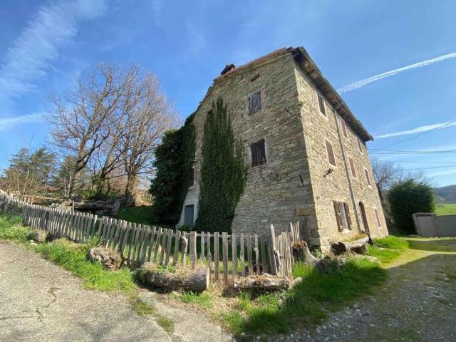 Casa in vendita a Appennino Reggiano, Re