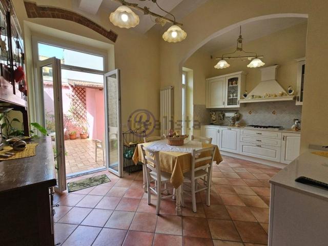 Casa in vendita a Viareggio, Toscana