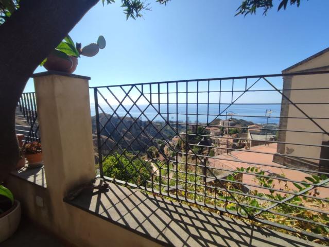 Casa in vendita a Savoca, Sicilia