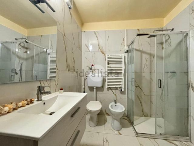 Casa in vendita a Voghera, Lombardia