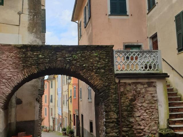 Casa in vendita a Pignone, Liguria
