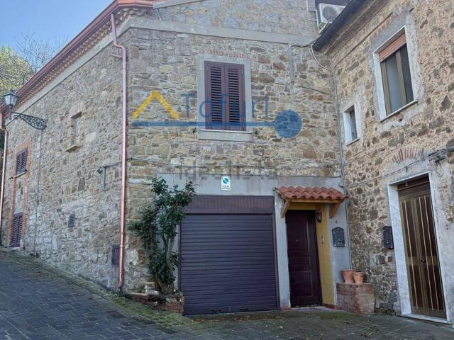 Casa in vendita a Lustra, Campania