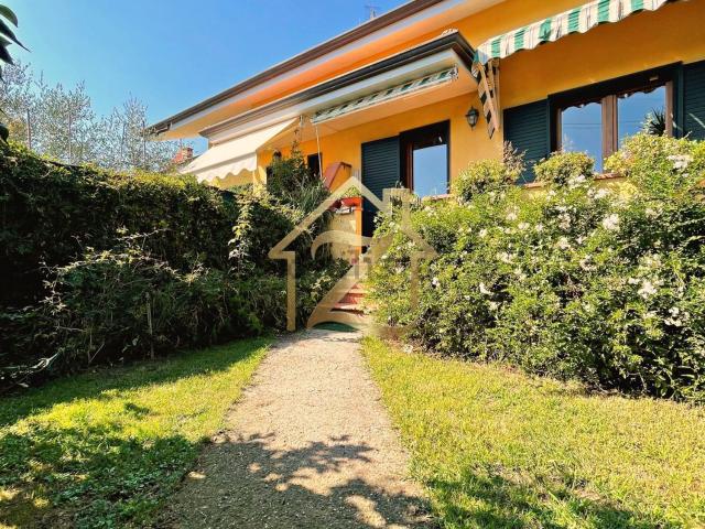 Casa in vendita a Massarosa, Toscana
