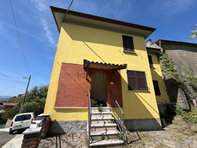 Casa in vendita a Unione di comuni Montana Lunigiana, Podenzana