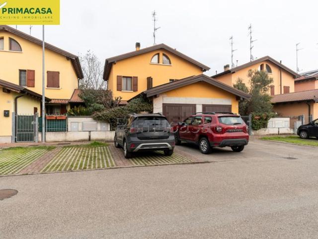Casa in vendita a Pianura Reggiana, Re