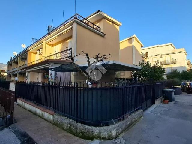 Casa in vendita a Terracina, Lazio