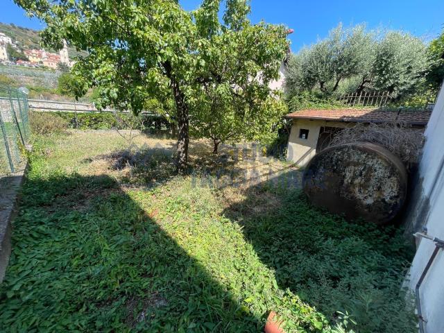 Casa in vendita a Pompeiana, Liguria