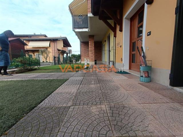 Casa in vendita a Pontoglio, Lombardia
