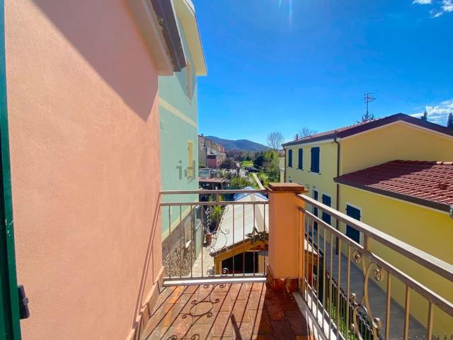 Casa in vendita a Olmo, Sarzana
