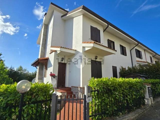 Casa in vendita a Calabria, Cosenza