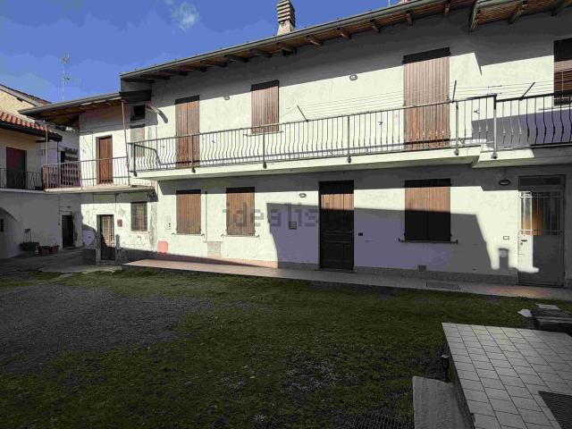 Casa in vendita a Somma Lombardo, Lombardia