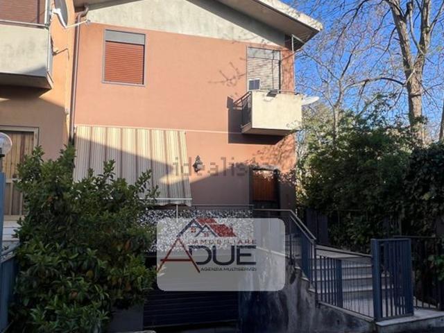 Casa in vendita a Cisterna, Ragalna