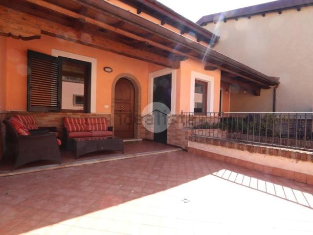 Casa in vendita a Unione dei Comuni della Val Vibrata, Tortoreto