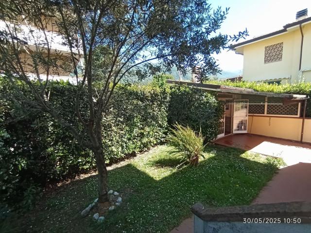 Casa in vendita a Camaiore, Toscana