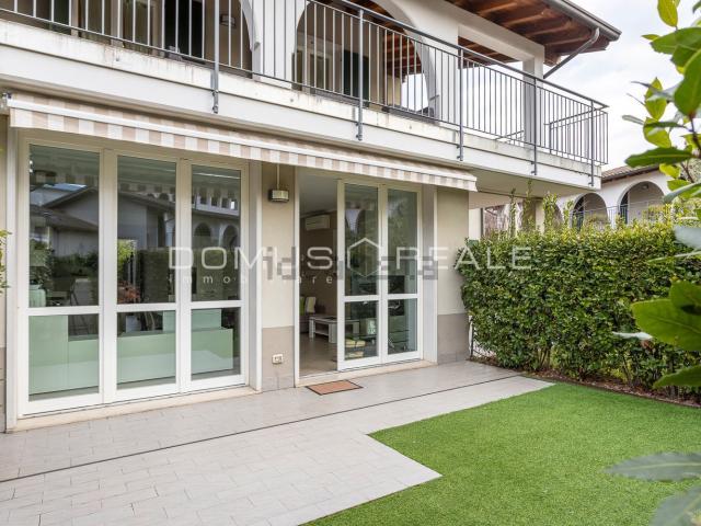Casa in vendita a Peschiera del Garda, Verona