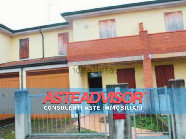 Casa in vendita a Bassa Reggiana, Re