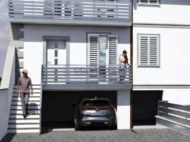 Casa in vendita a Signa, Toscana