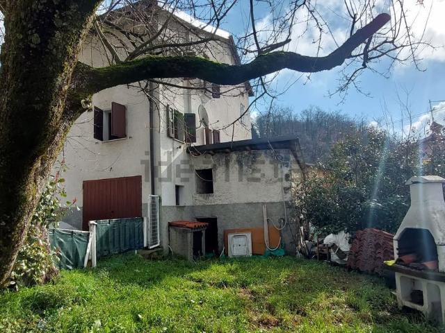 Casa in vendita a Appennino Reggiano, Re