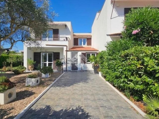 Casa in vendita a Lido di Latina, Latina