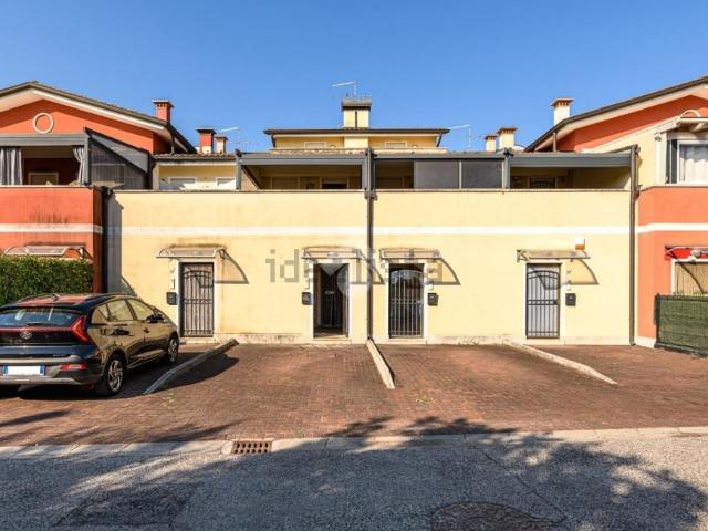 Casa in vendita a Vicenza, Veneto