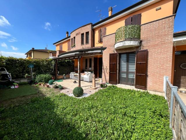Casa in vendita a Moglia, Lombardia