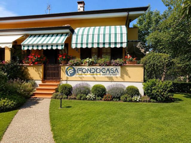 Casa in vendita a Massarosa, Toscana