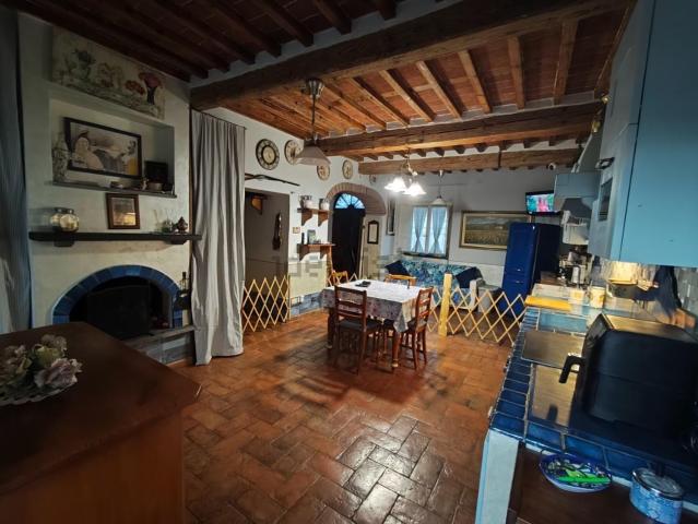 Casa in vendita a Sorbano del Vescovo, Lucca