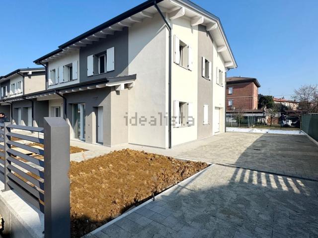 Casa in vendita a Tresinaro - Secchia, Re