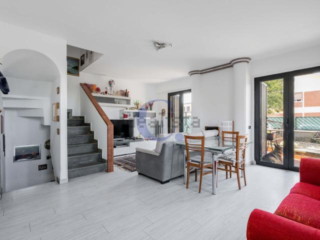 Casa in vendita a Acqua Acetosa, Roma Capitale