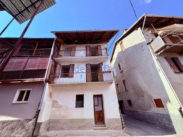 Casa in vendita a Valdilana, Piemonte