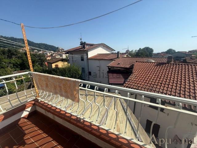 Casa in vendita a San Carlo, Marina Di Massa