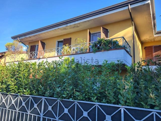 Casa in vendita a Marina di Massa, Marina Di Massa
